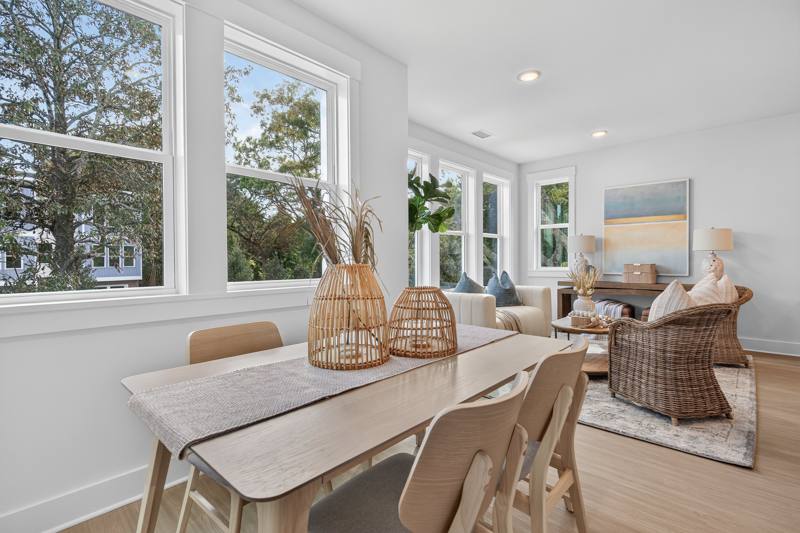 Dining & Living, furnished end unit