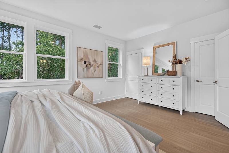 Primary Bedroom, furnished end unit